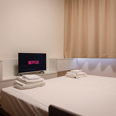 Ugo Bassi Lux Apartment بولونيا المظهر الخارجي الصورة