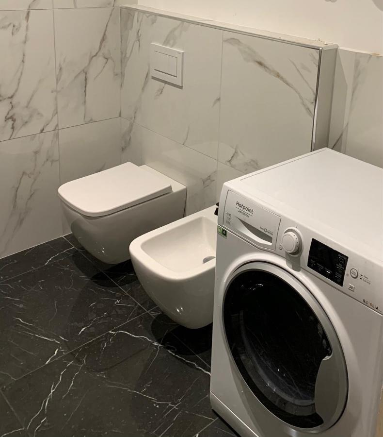 Ugo Bassi Lux Apartment بولونيا المظهر الخارجي الصورة