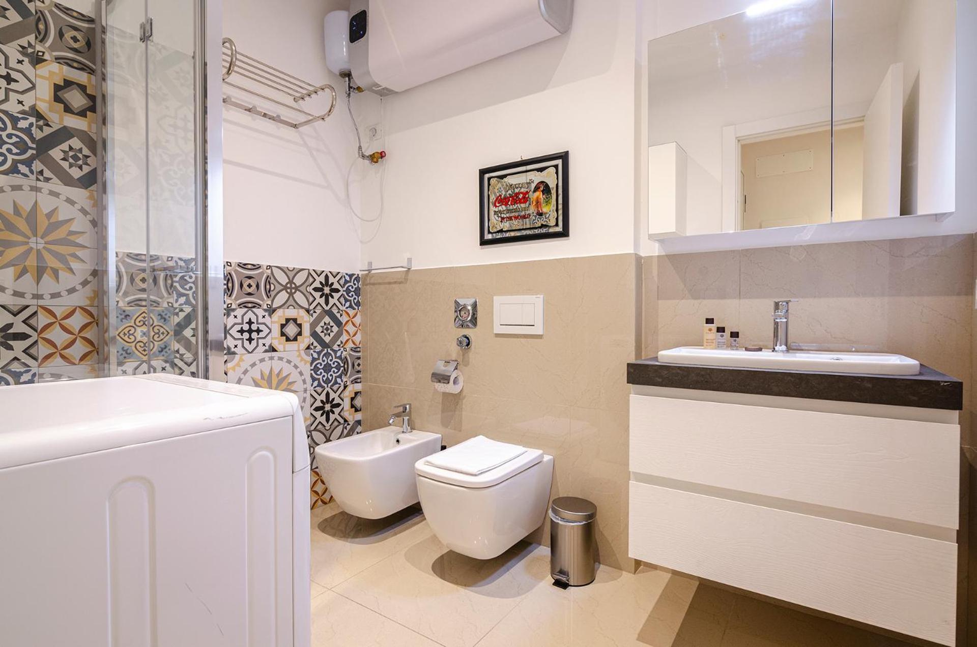 Ugo Bassi Lux Apartment بولونيا المظهر الخارجي الصورة